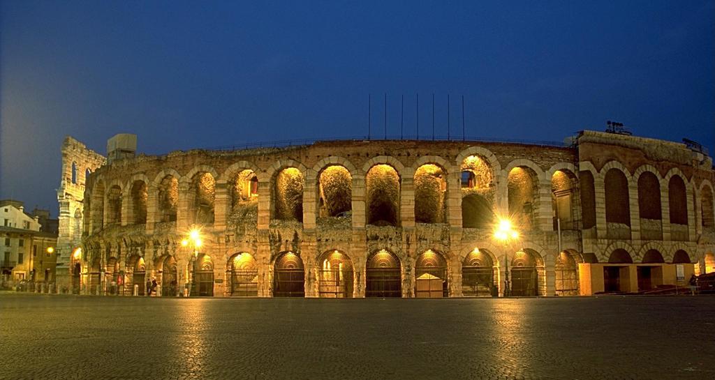 Corte Merighi Charming Rooms Verona Buitenkant foto