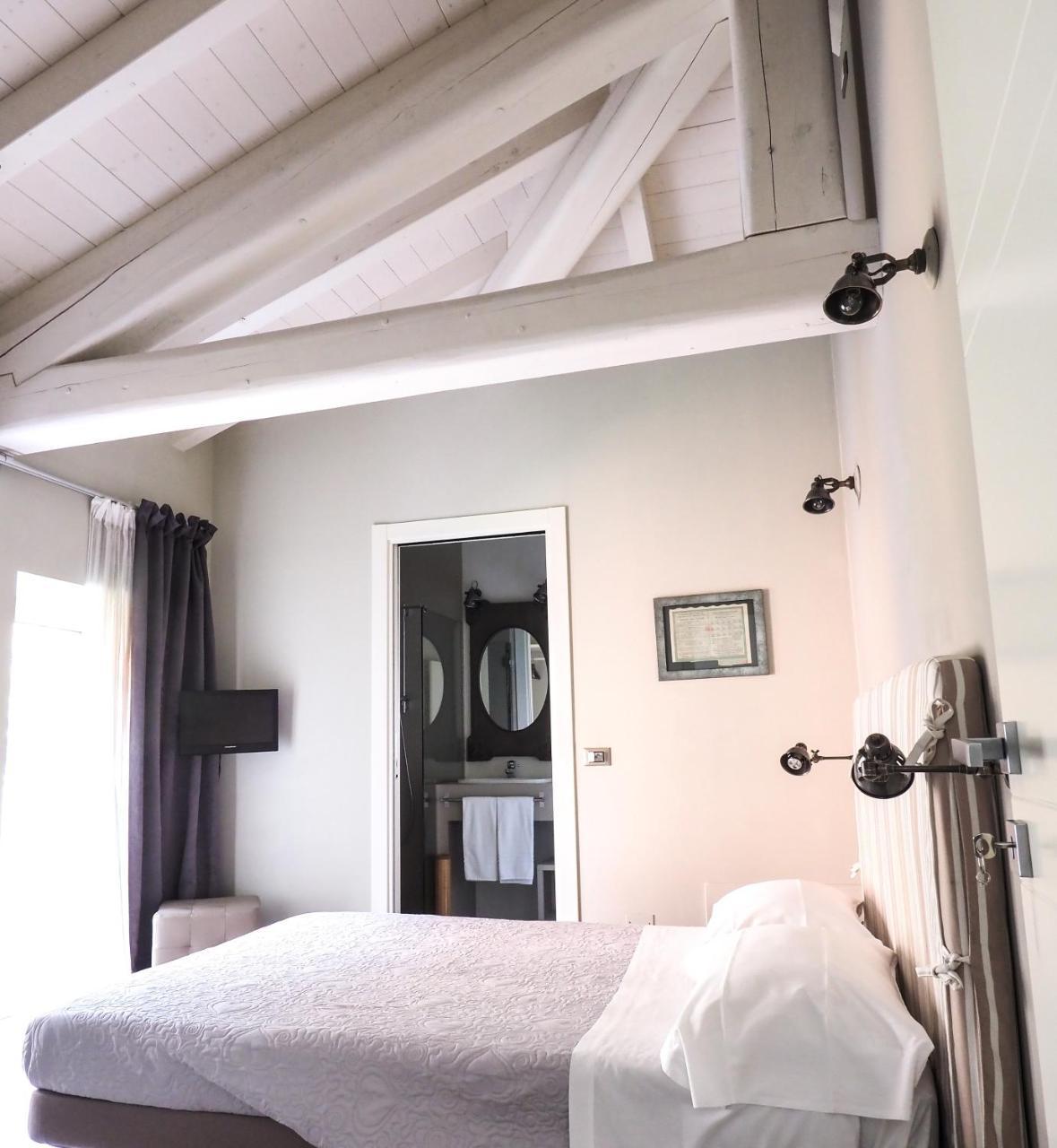Corte Merighi Charming Rooms Verona Buitenkant foto